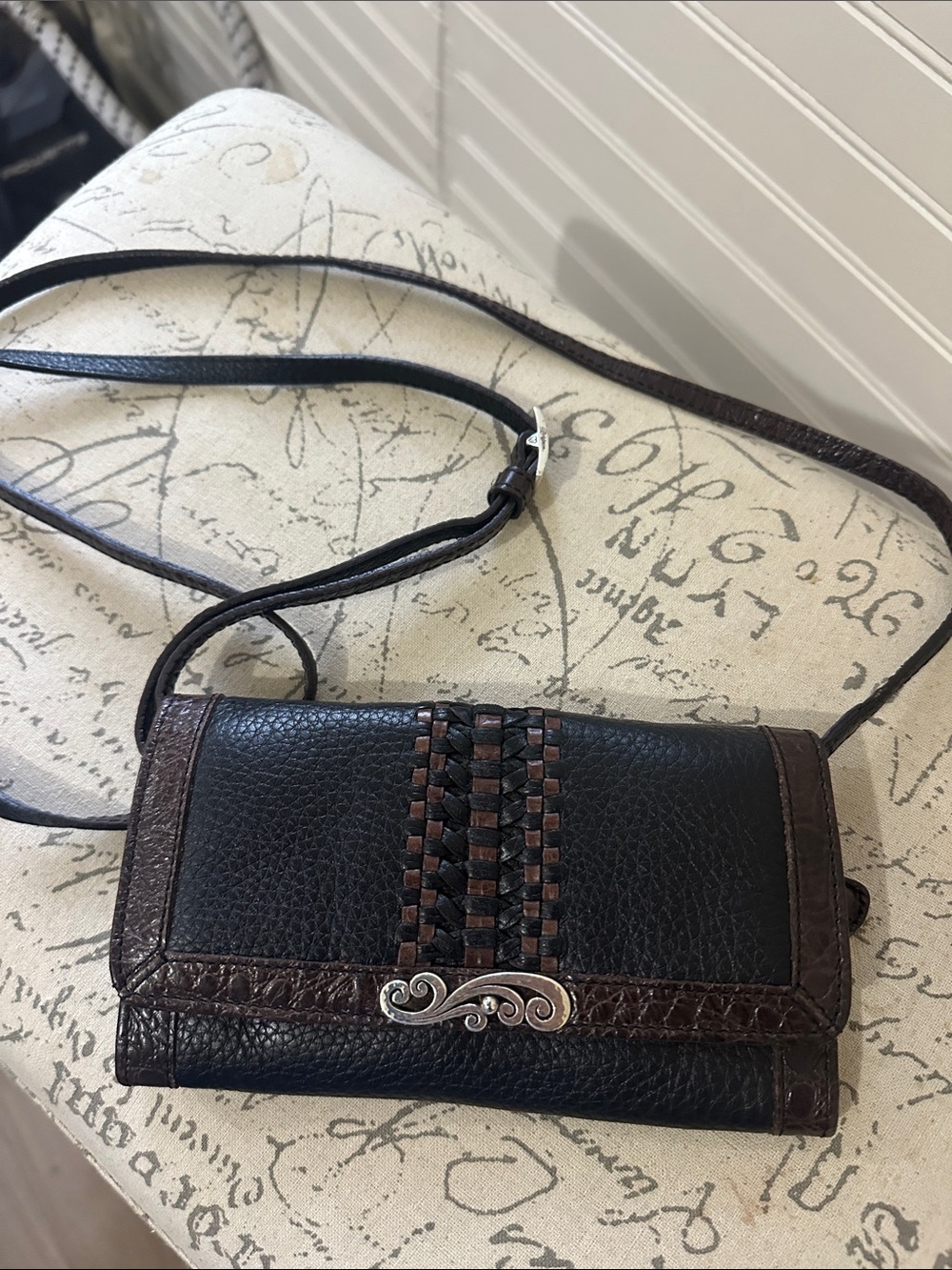 Brighton Leather Crossbody Vintage Wallet - Black and Brown Bag Crossbody